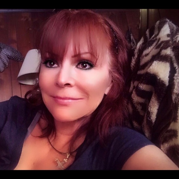 Meet your Posher, Nancie - Picture 1 of 1